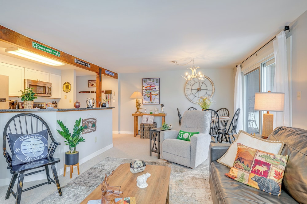 Wintergreen Resort Condo: Deck & Golf Course Views - photo 5