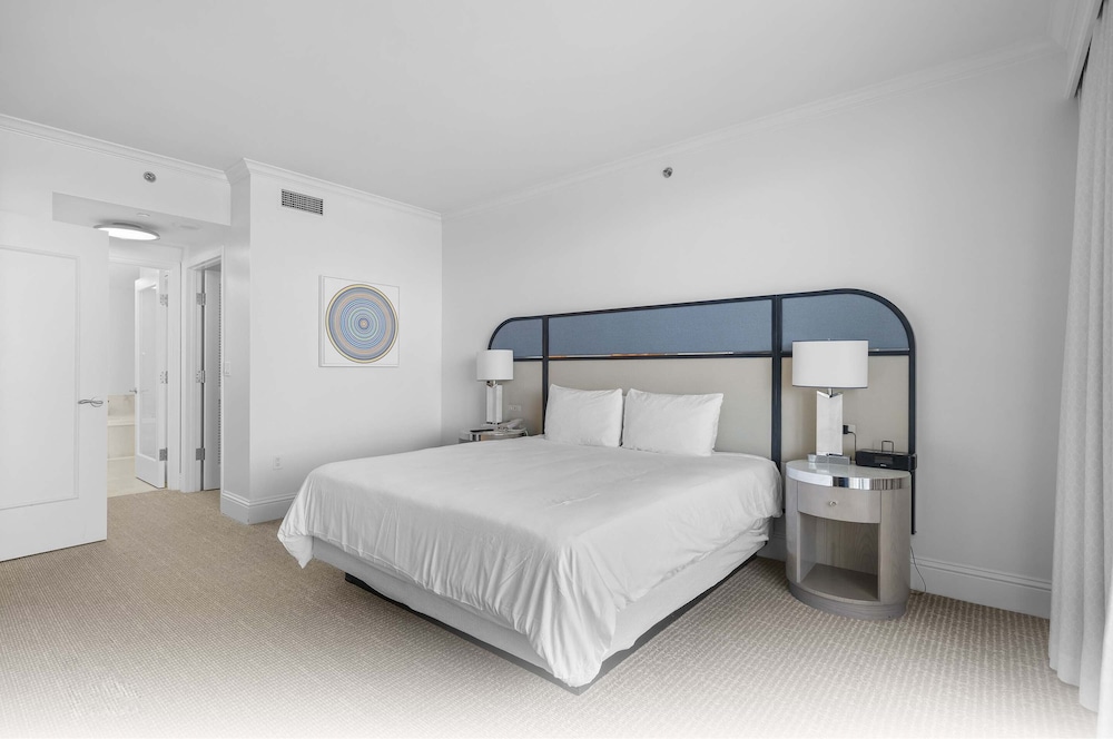 Fontainebleau Miami Beach Private Luxury Suites - photo 34