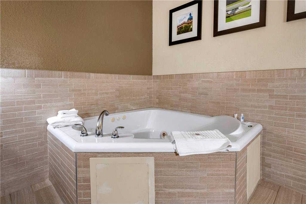 Comfort Inn & Suites DeLand near University - photo 16