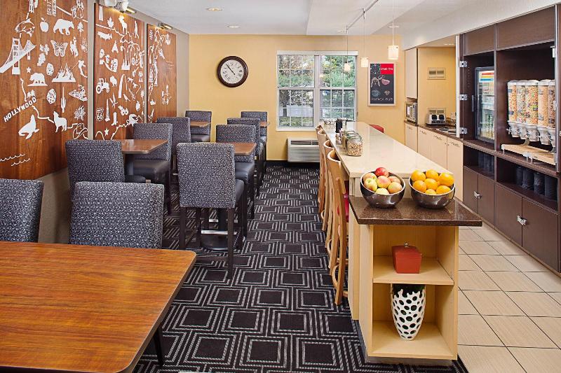 Towneplace Suites by Marriott Horsham - photo 56