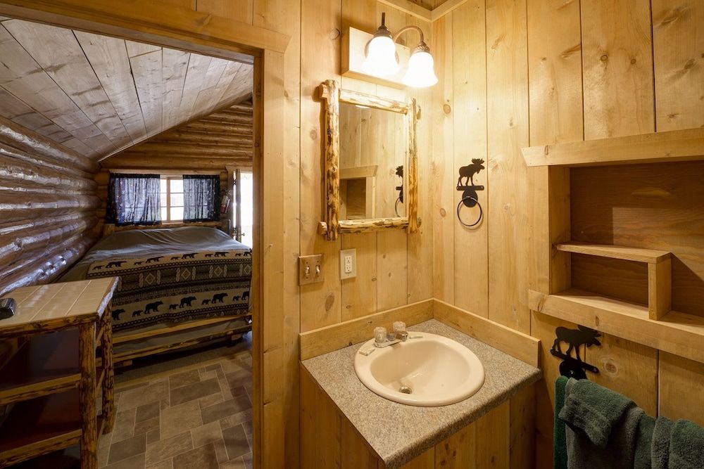 Silver Gate Lodging - photo 12