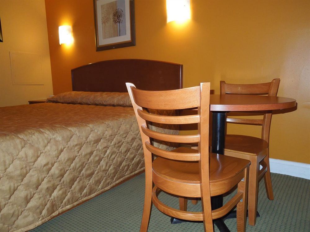 Lakeland Inn - featured photo