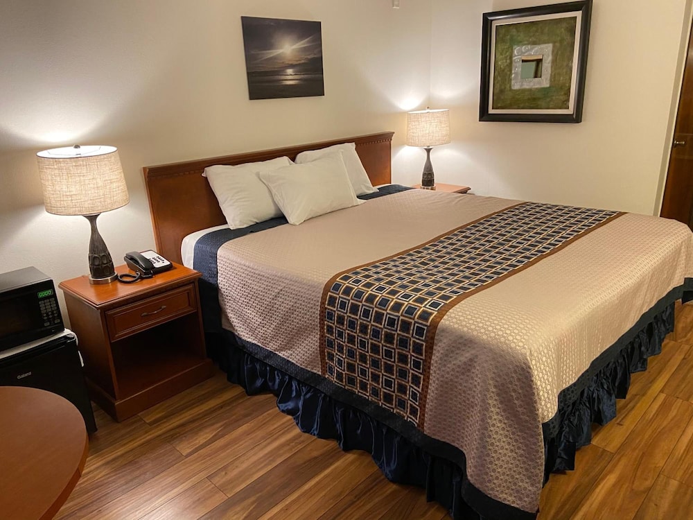Vantage Point Inn Woodland Hills - photo 16