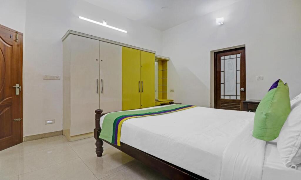 OYO 60256 Backpackers Inn