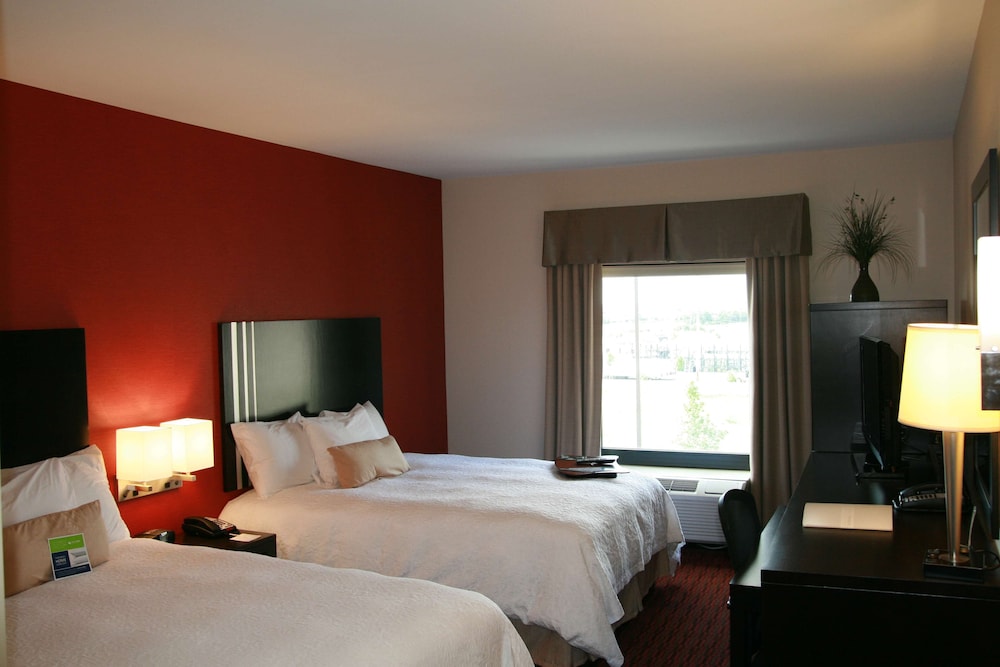 Hampton Inn & Suites Lebanon - photo 13