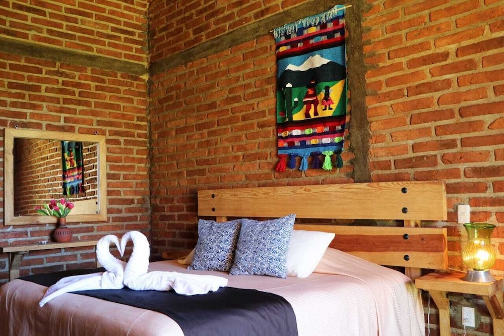 Hotel Bugamvillas — Tapalpa — photo 3