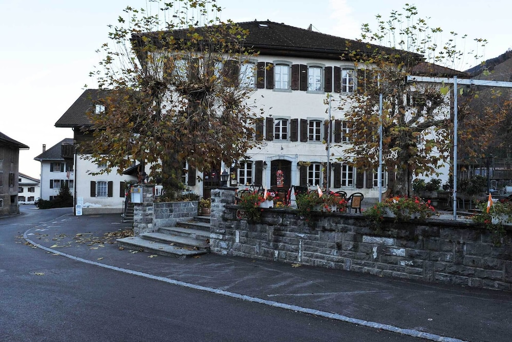 Hôtel Restaurant du Vanil Noir — hotel in Aigle