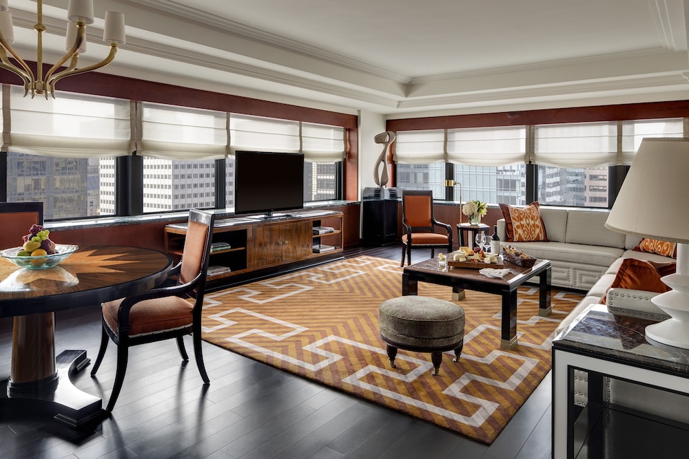 The Towers at Lotte New York Palace - photo 20