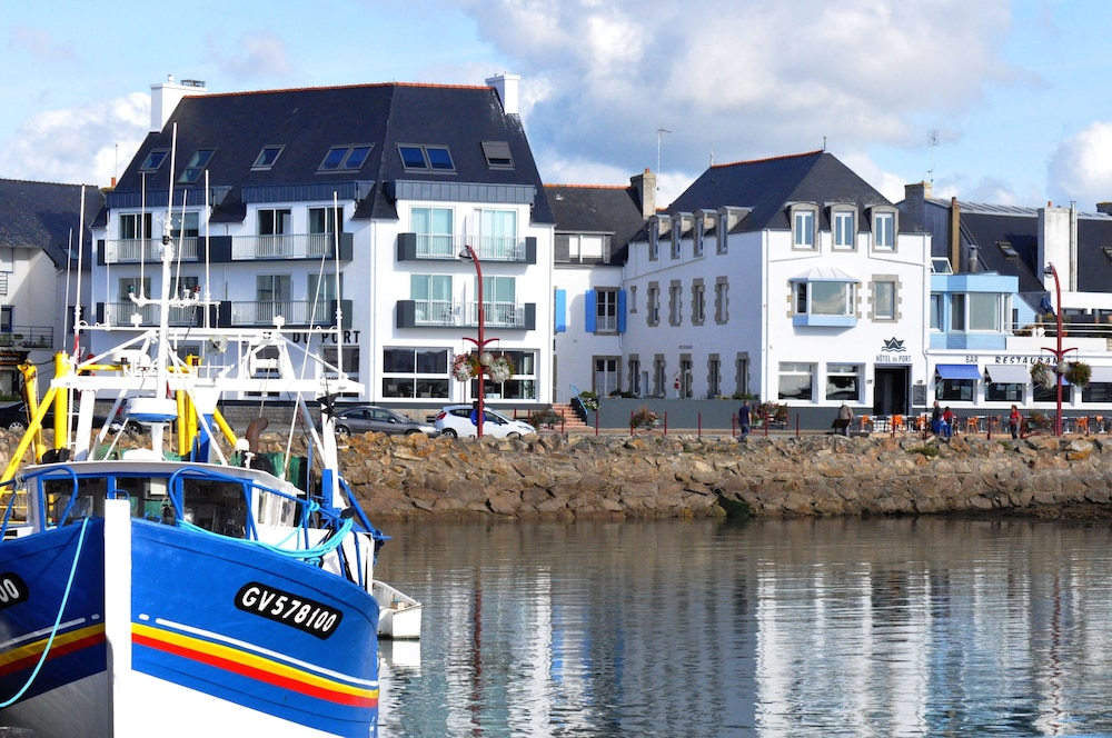 Hotel Du Port — Guilvinec