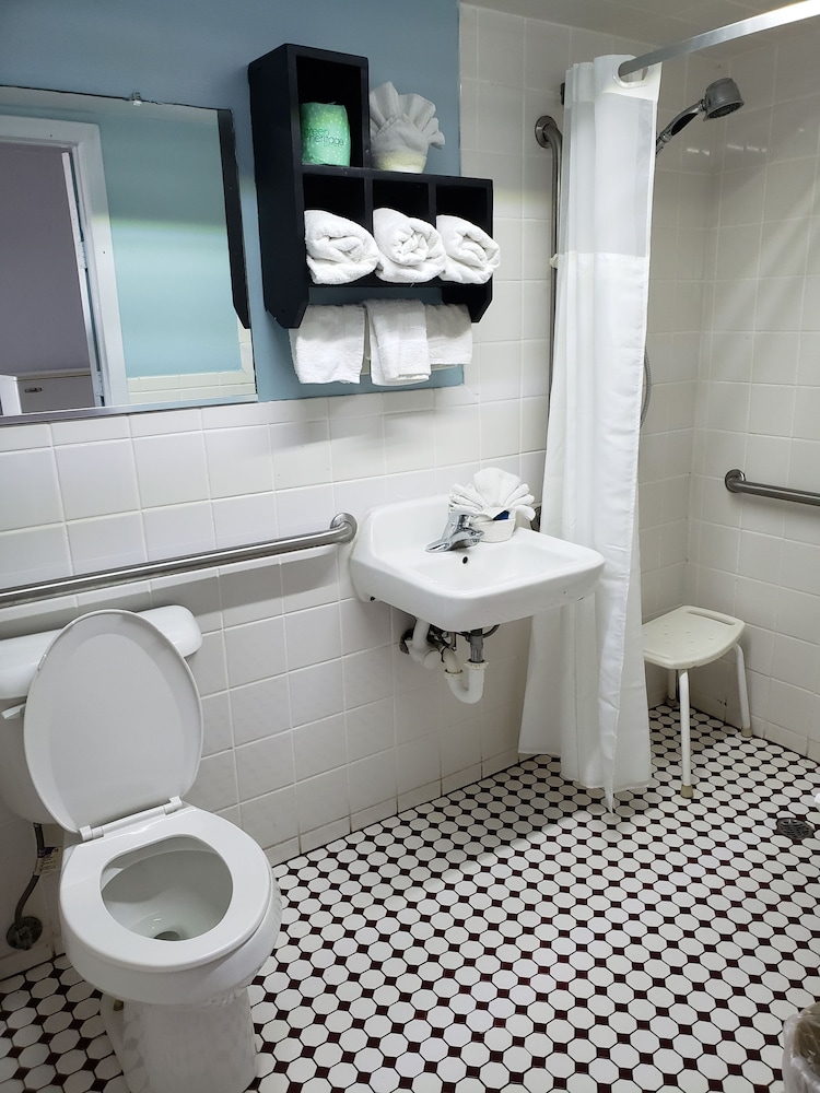 Topaz Motel - photo 5