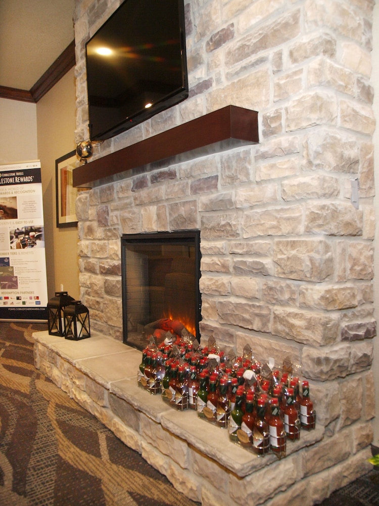 Cobblestone Inn & Suites Vinton - photo 57