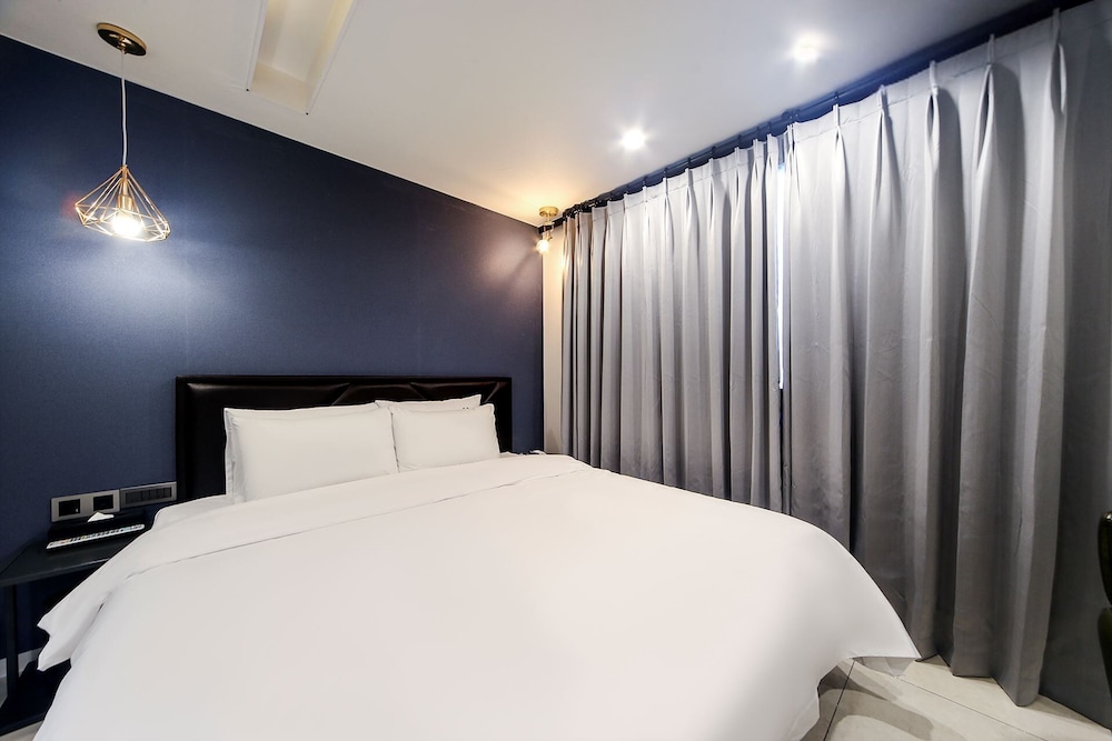 Onna Hotel - last minute hotel in Busan