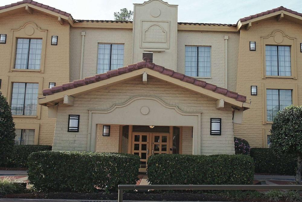 Days Inn by Wyndham Augusta Washington Rd - photo 3