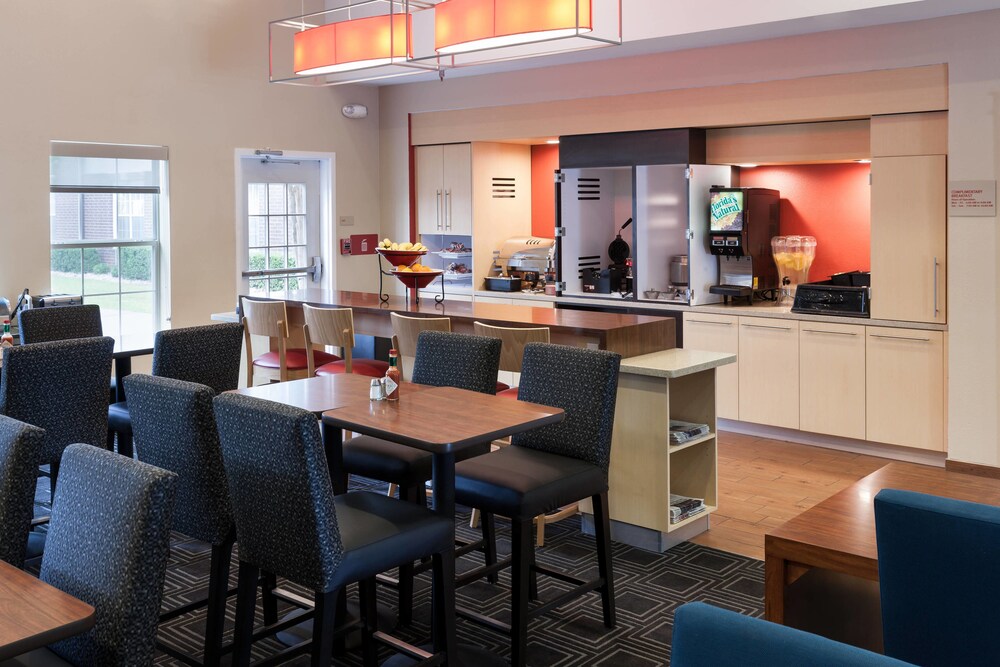 TownePlace Suites by Marriott Dallas Arlington North - photo 18