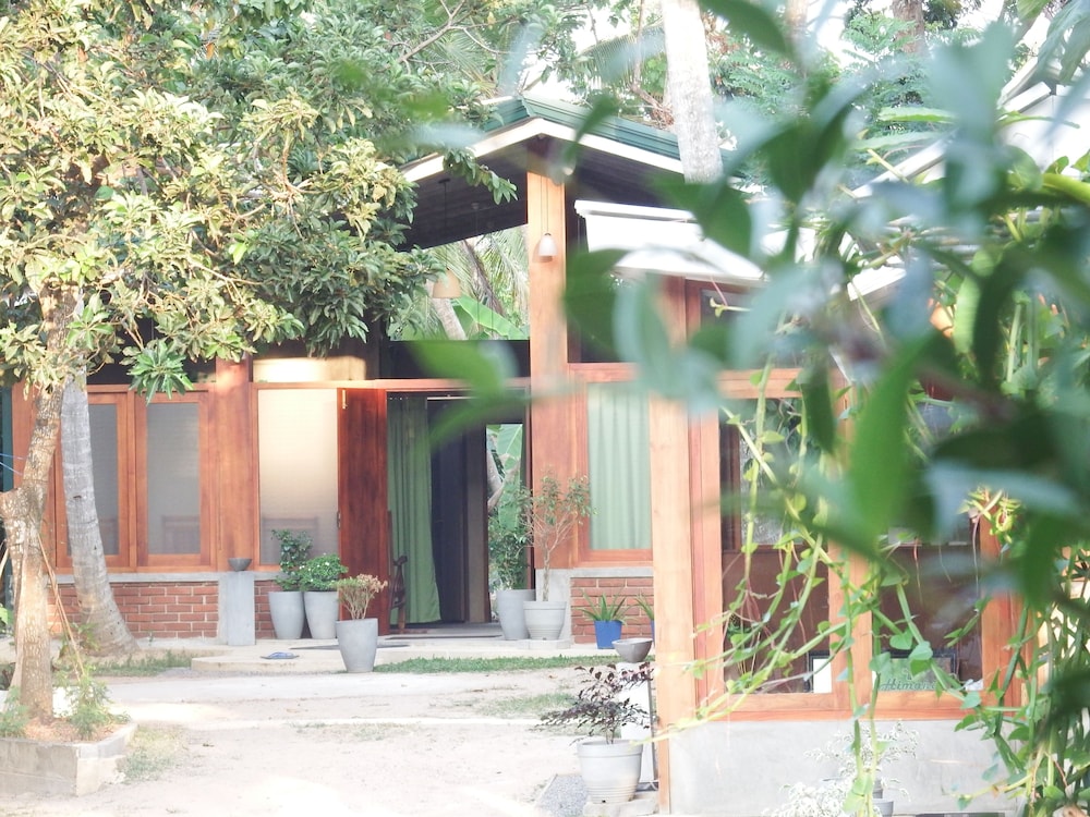 Himana Ayurveda in Katunayaka, Sri Lanka