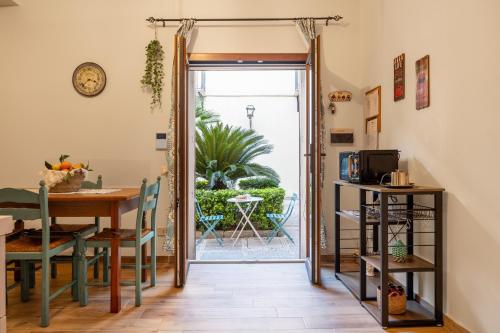 Corte dei Re di Palermo Apartment — 4-Star Luxury Hotel in Palermo, Italy
