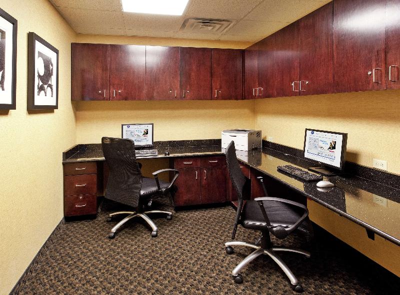 Hampton Inn & Suites Millington - photo 13