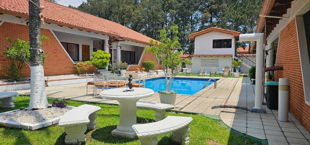 Apartotel Obelisco San José Aeropuerto in San Jose, Costa Rica