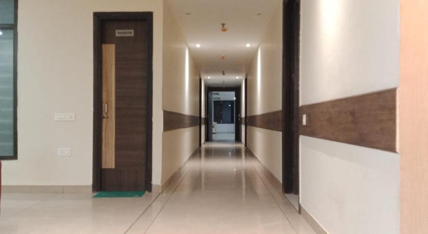 Hotel Golden Leaf
