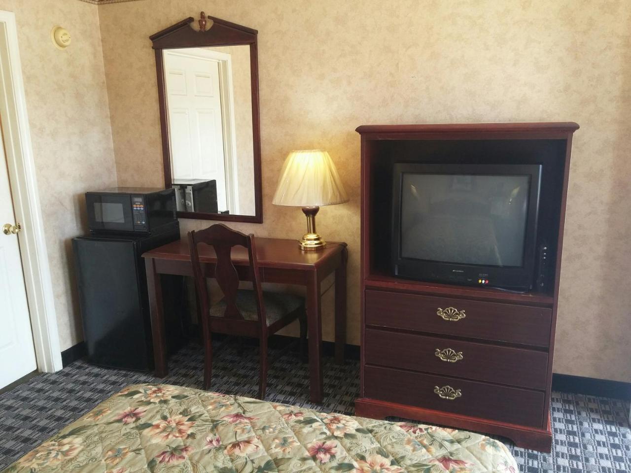 Stone Brook Inn - photo 4