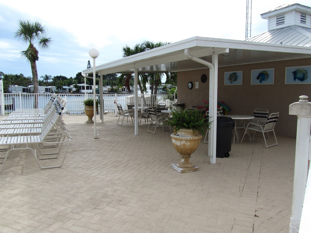 Lake San Marino RV Resort - photo 13