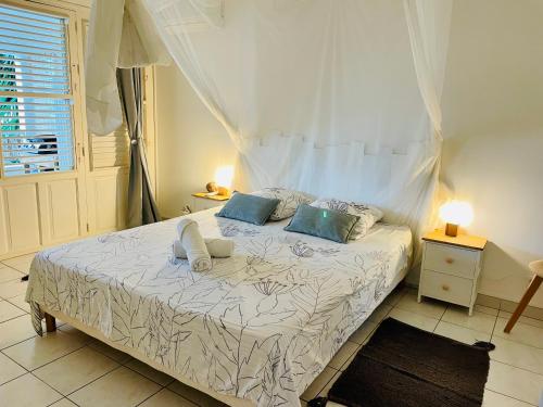 Sous les Tropiques Vue mer — 4-Star Luxury Hotel in Les Trois-Ilets, Martinique