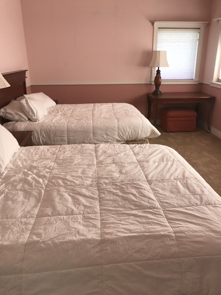 Nirvana Inn & Grill - photo 19