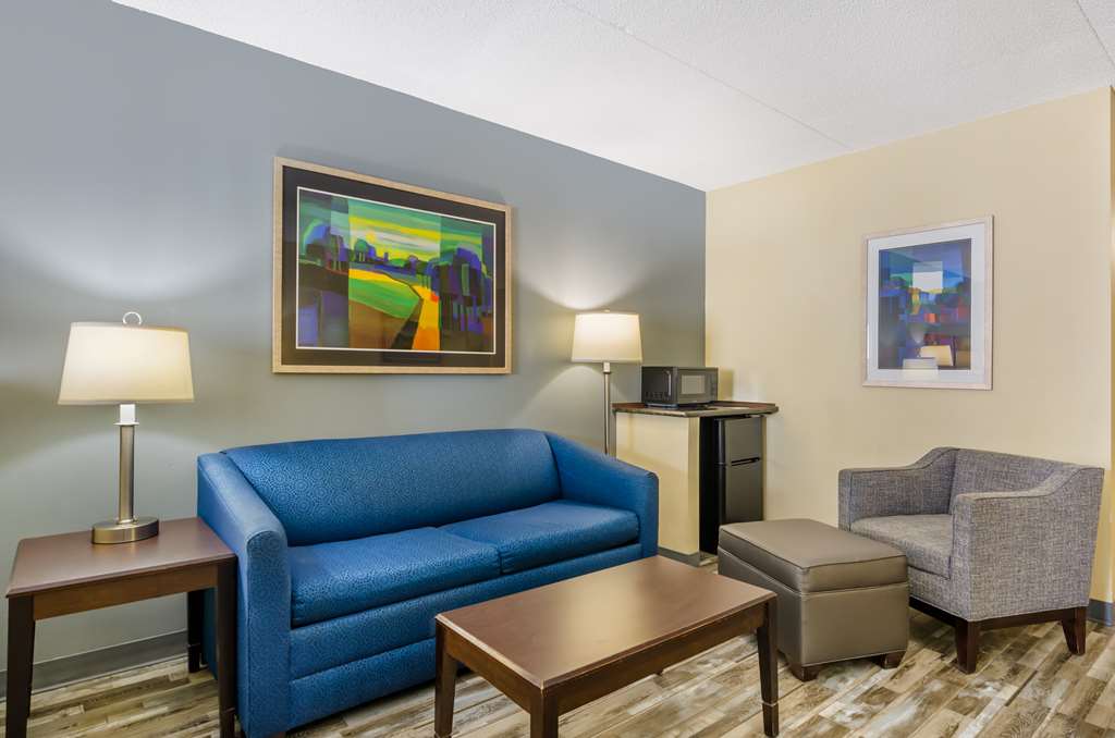 Best Western Plus Waynesboro Inn & Suites Conference Center - photo 16