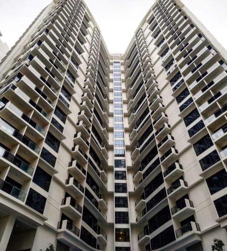 Morgan Suite BGC Shortwalk3 Venice Mall free pool gym — 5-Star Luxury Hotel in Manila, Philippines