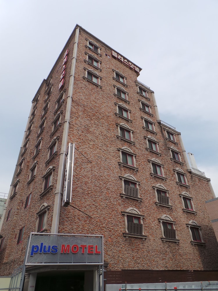 Plus Motel - carbon neutral hotel in Busan