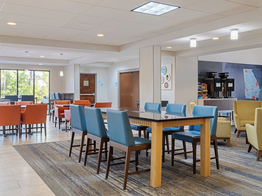 Holiday Inn Express & Suites Augusta West Fort Gordon by IHG - photo 90