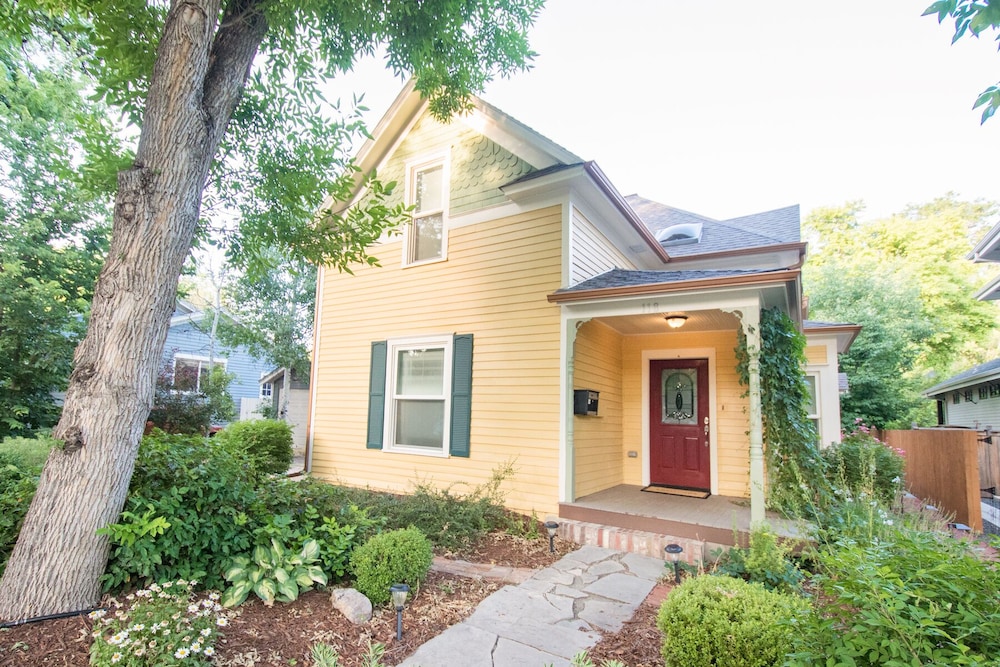 Walk Everywhere Art Restaurants Poudre River in Fort Collins, United States