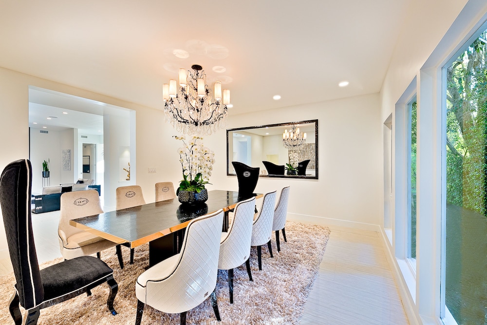 Beverly Hills Luxury Modern Palace - photo 14