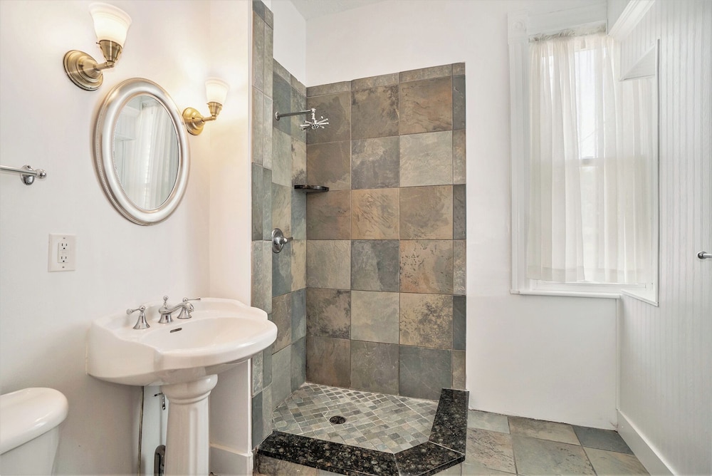 Serendipity Resort & Suites - photo 14