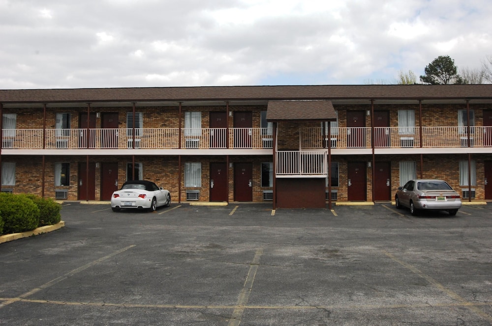 Red Carpet Inn Oxford - photo 25