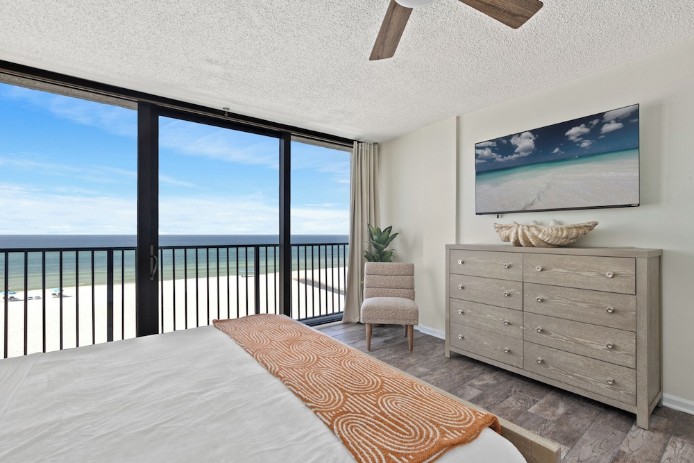 Sandpiper Beacon Beach Resort - photo 100