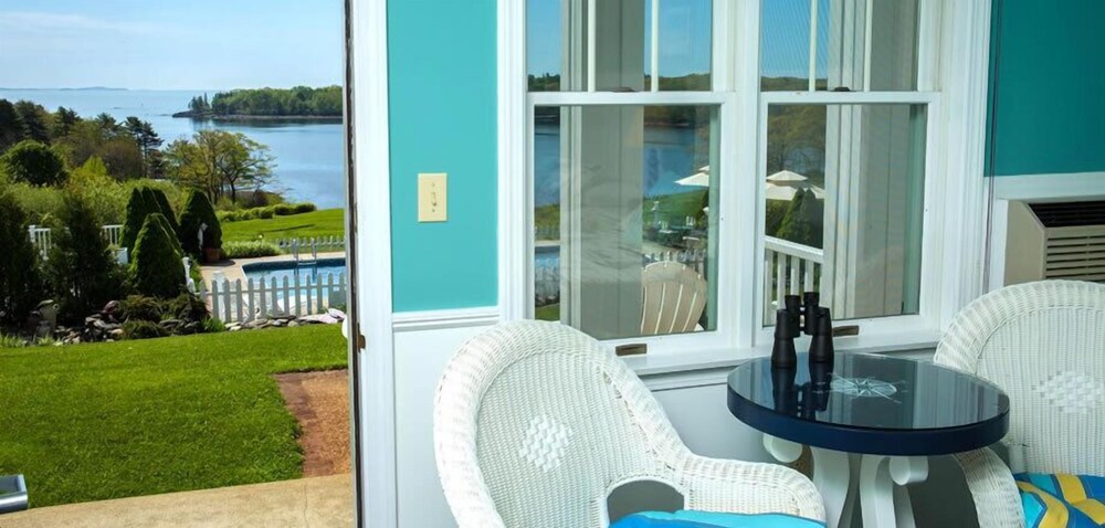 Strawberry Hill Seaside Inn - photo 10