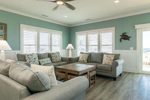 Wait N Sea by Oak Island Accommodations - photo 20