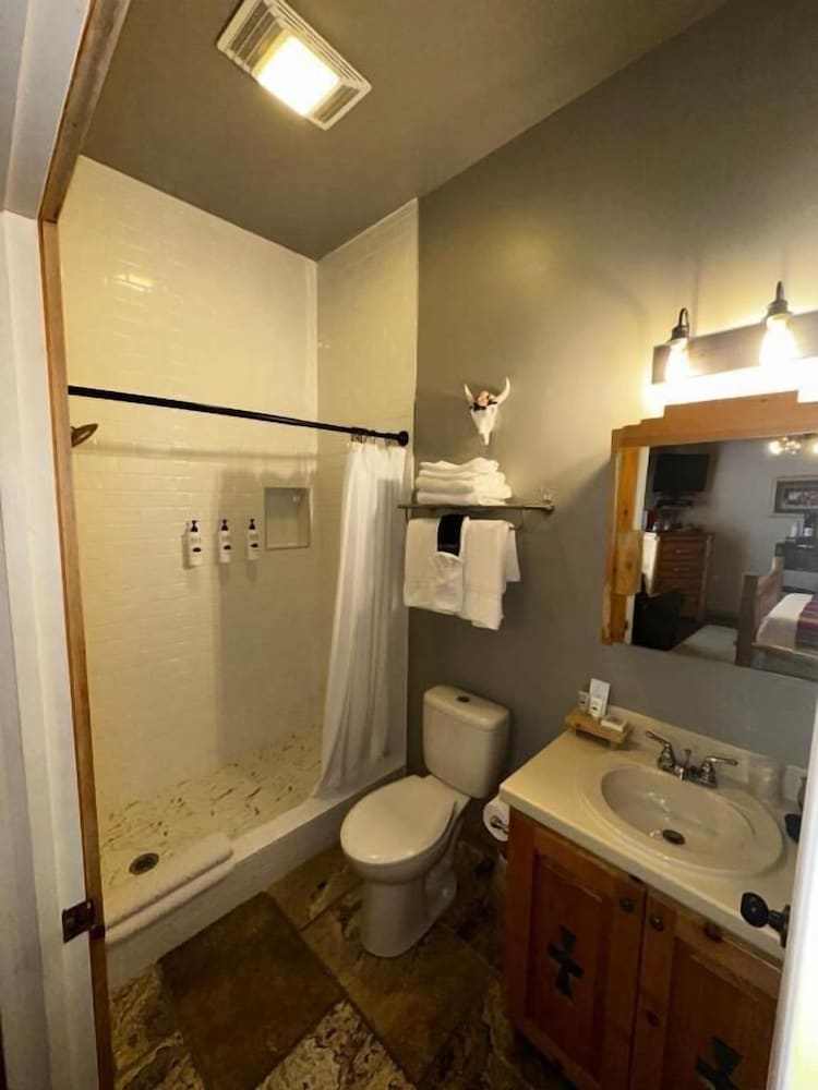 Adobe Rose Inn - photo 23