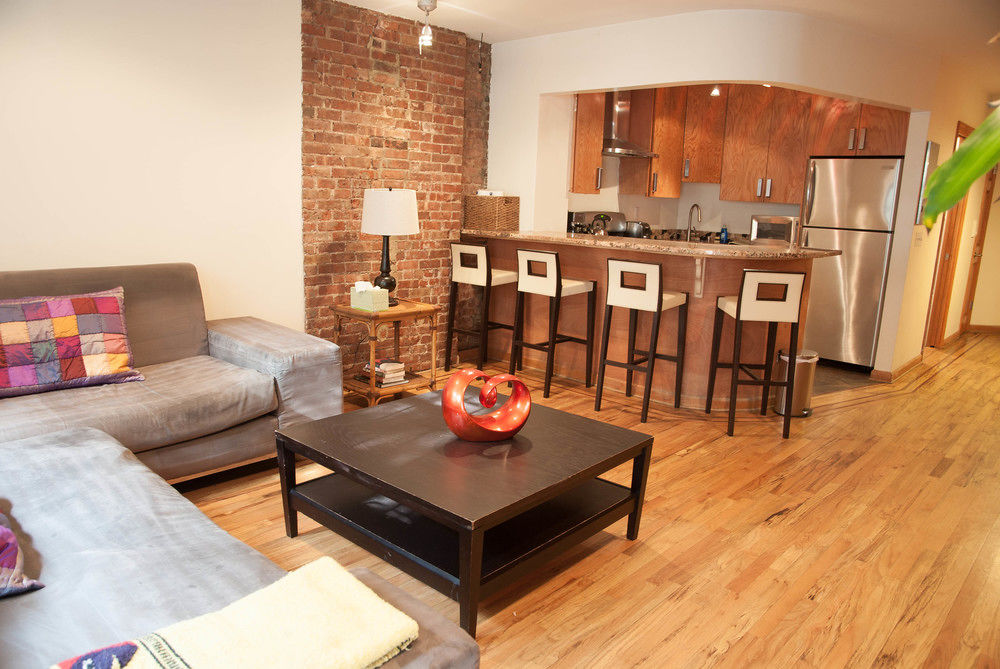 Luxury Suites Upper West Brownstone - photo 22