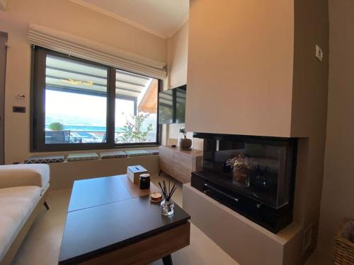 Beachfront Retreat at Agios Vasileios — Patra — photo 5