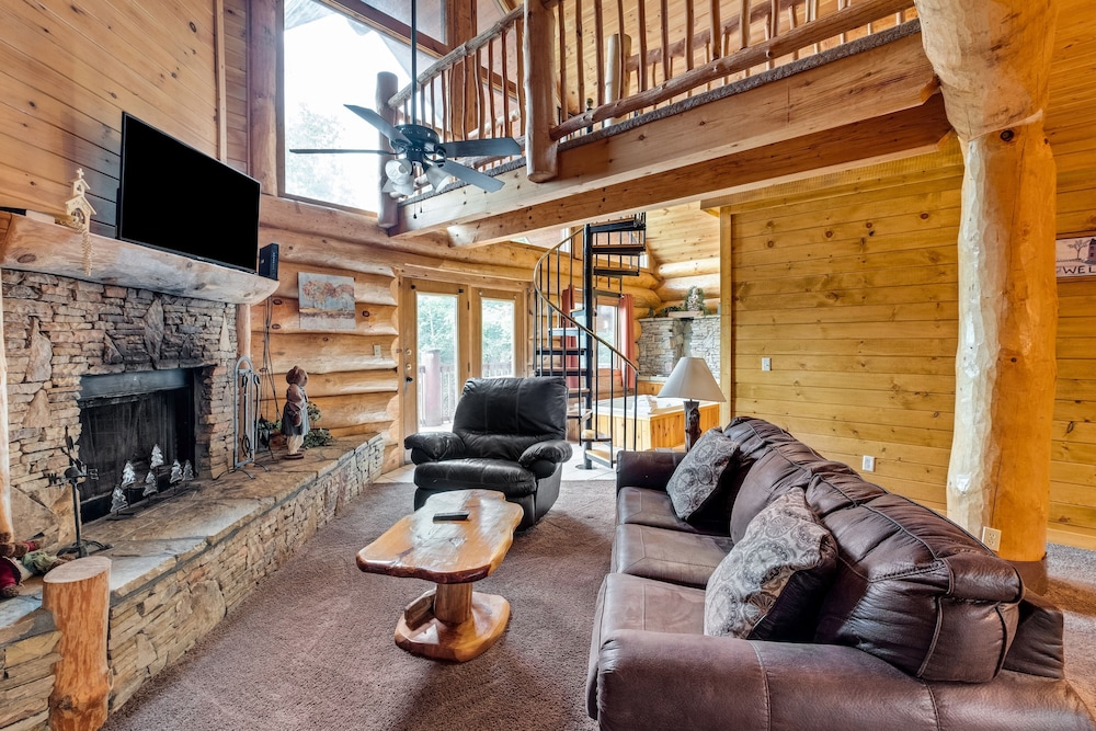 Star Views Secluded W mountain Views 2 Bedroom Cabin by Heavenly Views Resort - photo 14