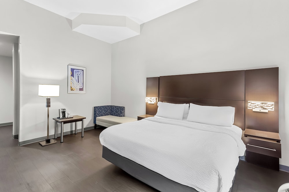 Holiday Inn Express Hotel & Suites Cross Lanes by IHG - photo 5
