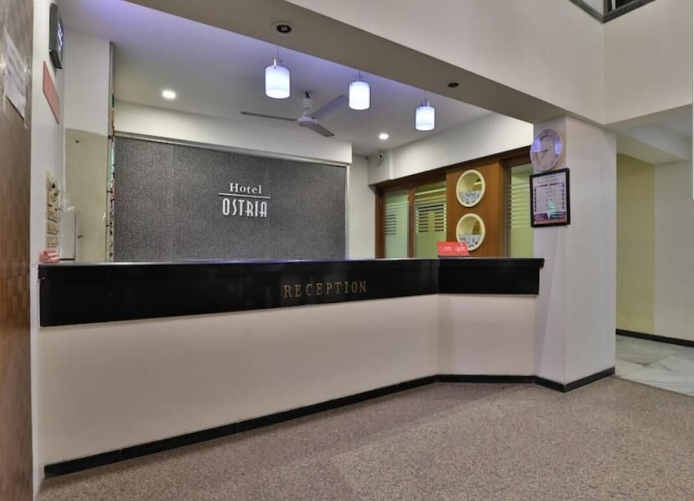 Hotel Ostria — Surat — photo 4