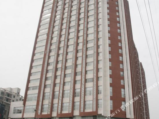 Newfoundland Hotel in Xiantao, People's Republic of China