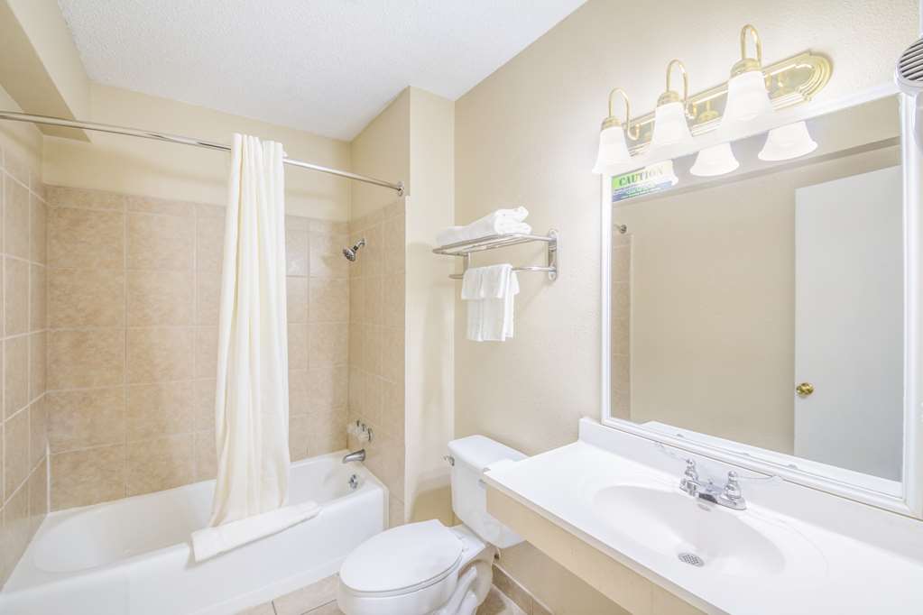 Americas Best Value Inn Giddings - photo 21