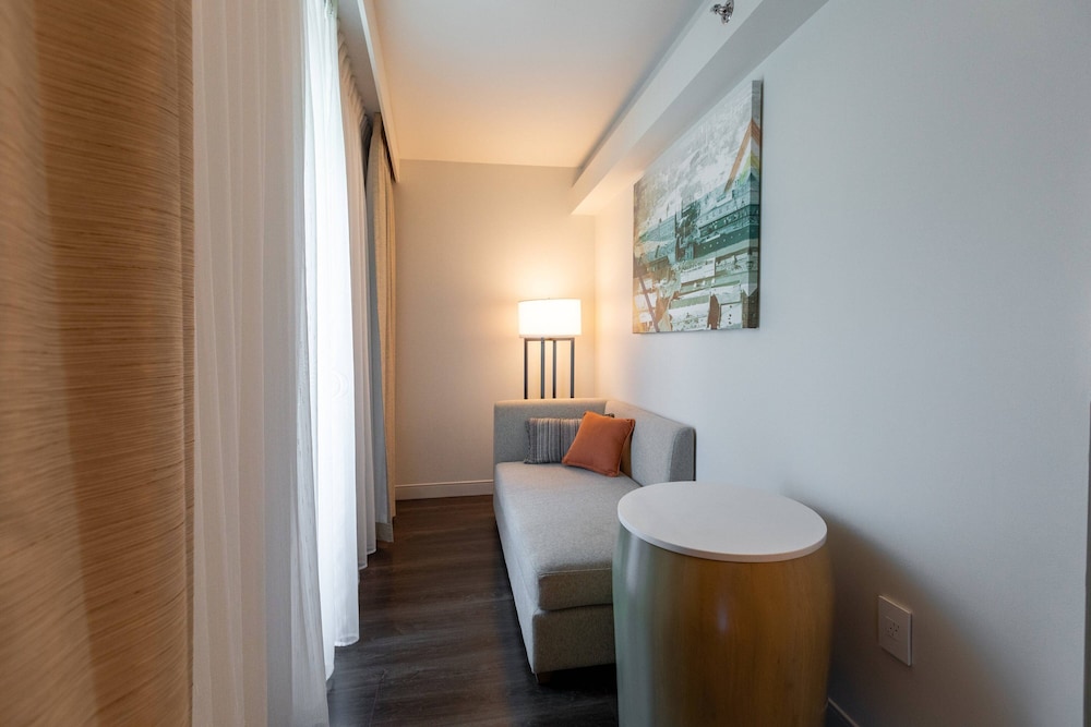 Delta Hotels by Marriott Raleigh Durham at Research Triangle Park - photo 14