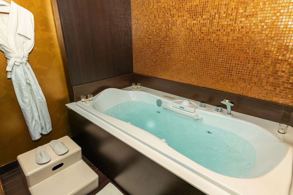 Steigenberger Hotel Graf Zeppelin, Stuttgart, Germany - Spa Area