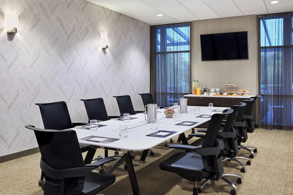 SpringHill Suites by Marriott Cleveland Independence - photo 25