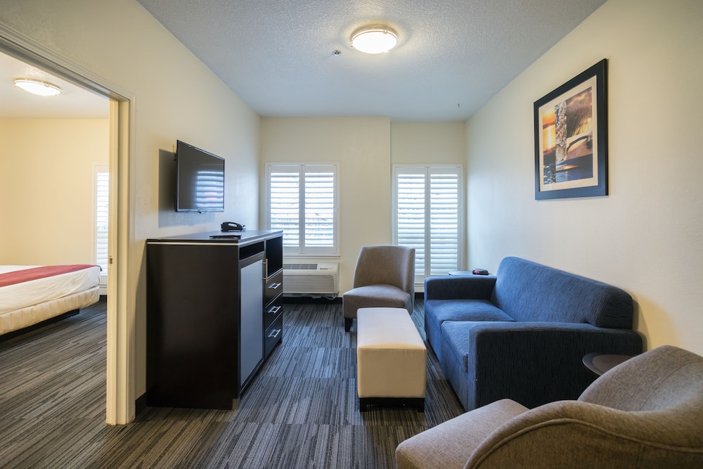 Arena Hotel - photo 13
